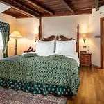 U By Bhg Hotel Prague