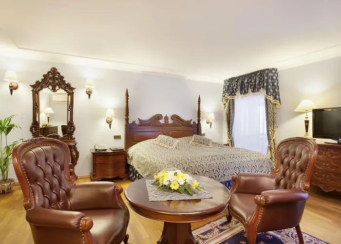 U By Bhg Otel 5*