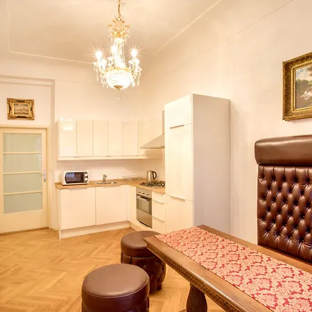 U By Bhg 5* Prague