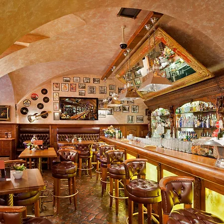 U By Bhg Hotel Praha