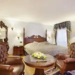 U By Bhg 酒店 5*